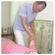 ひじの施術イメージ